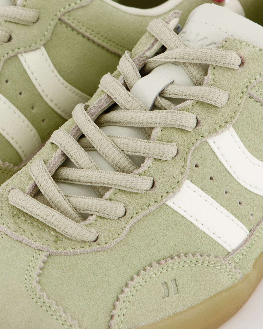 KIZUNA LIGHT GREEN FEMME