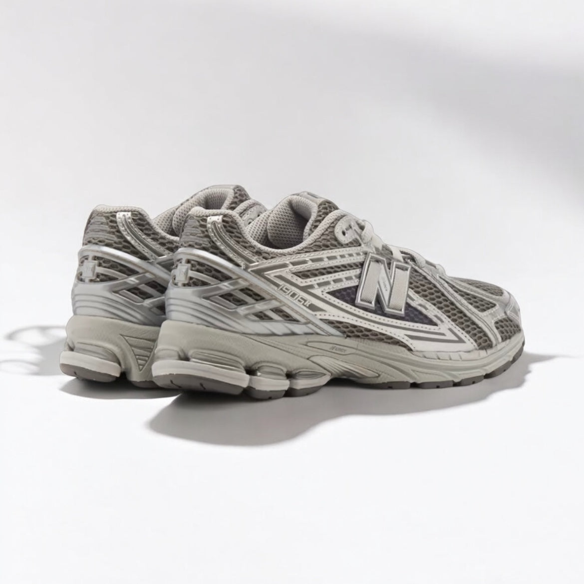 New Balance 1906R gray